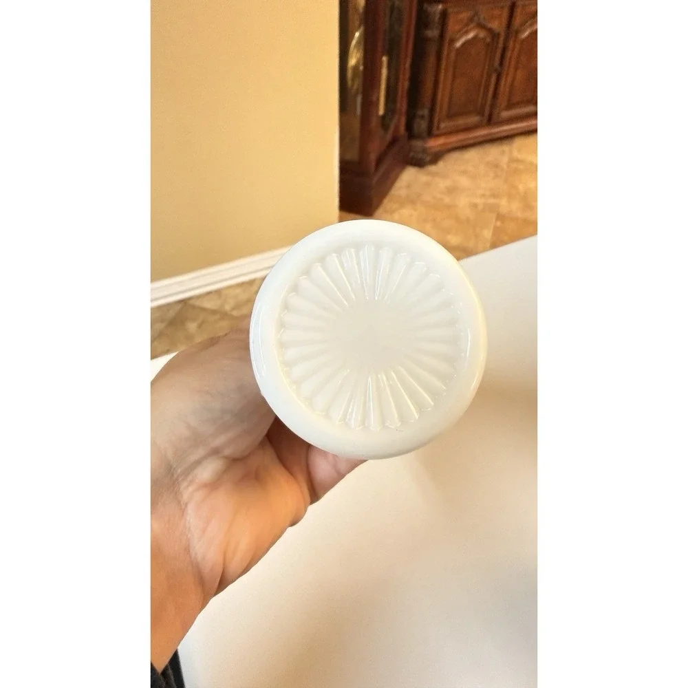 Vintage Milk Glass Bud Vases Pair 9